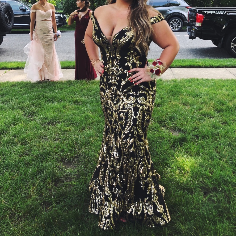 Prom/Formal dress - Picture 4 of 6